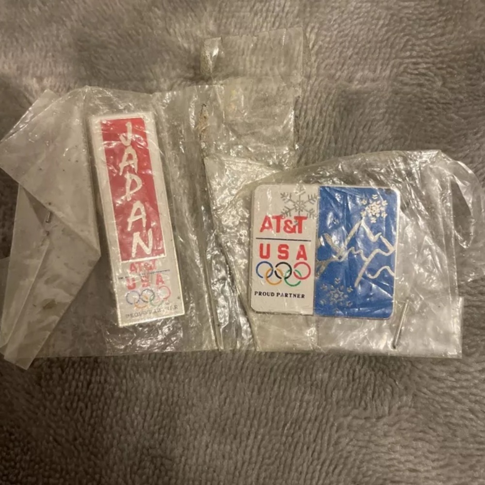 Vtg AT&T U.S. Olympic Team Sponsor Pins - Set Of 2